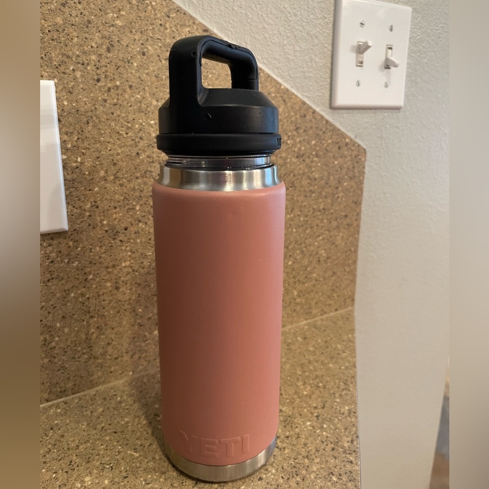 YETI rose color 28oz tumbler